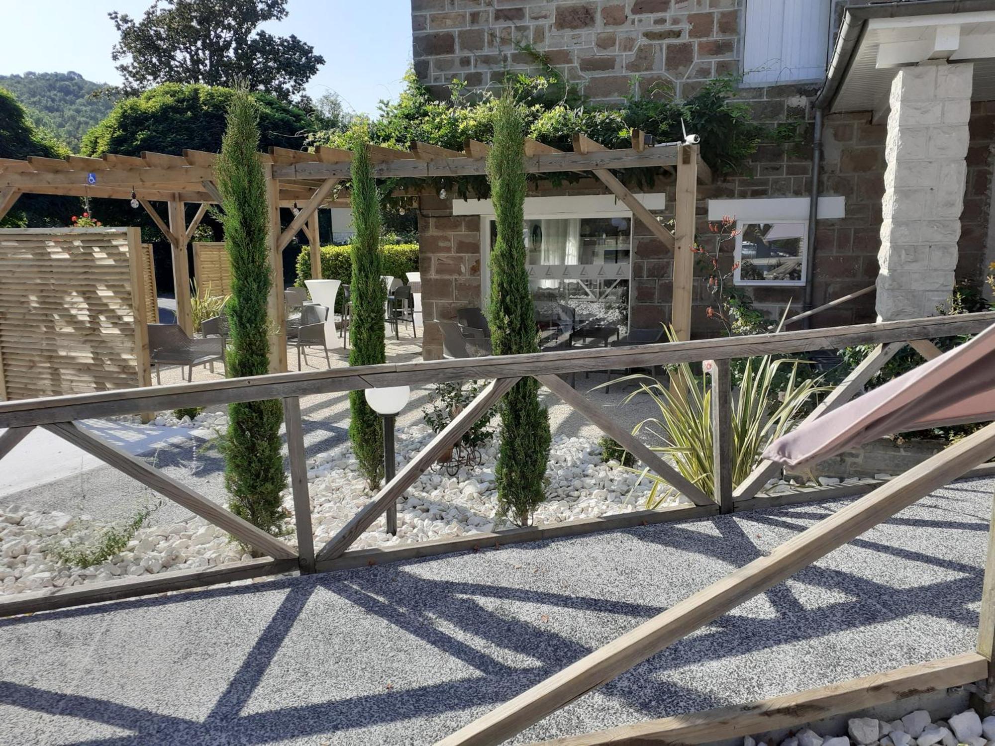 L'Auberge Saint-Viance Bagian luar foto